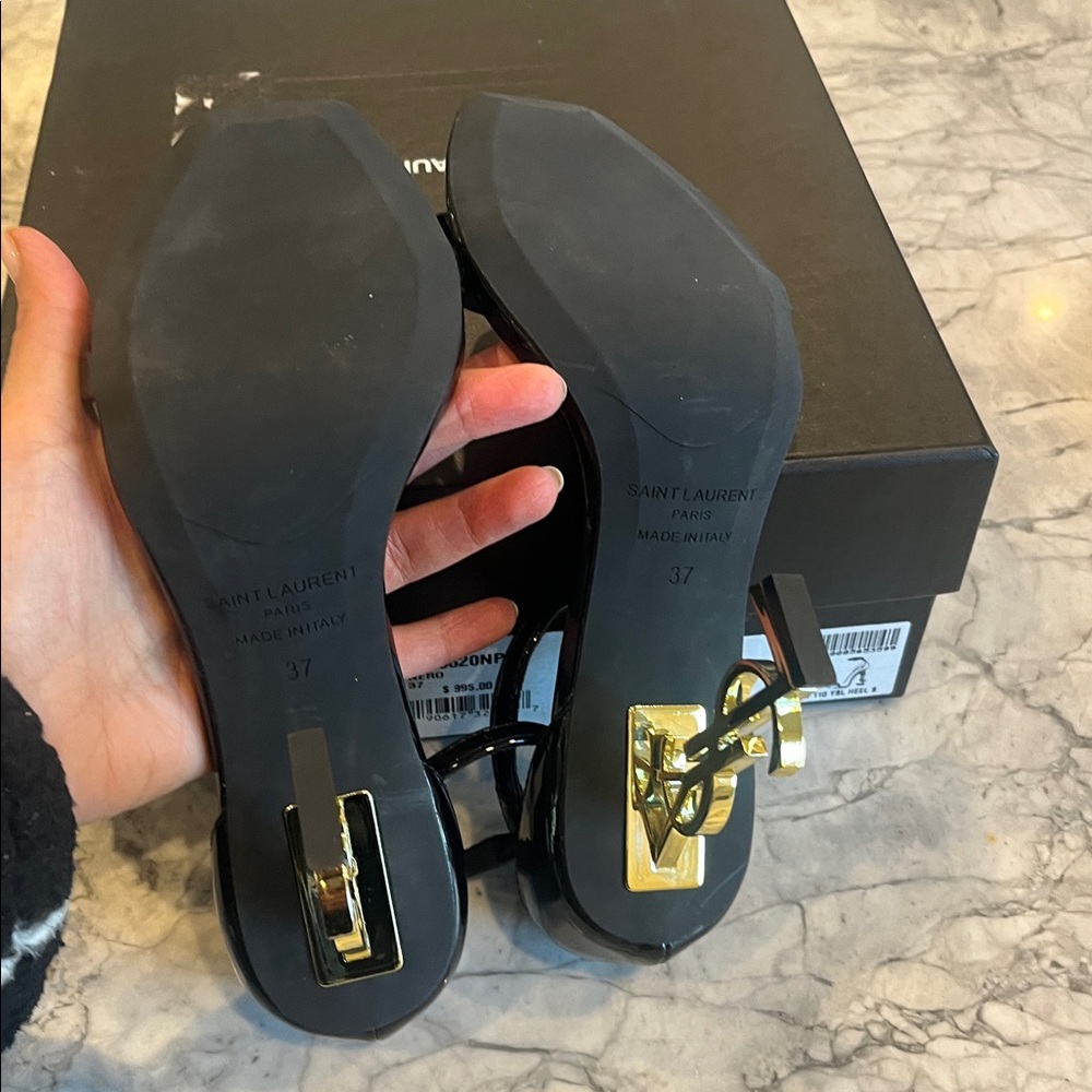 Yves Saint Laurent OPYUM SANDALS IN PATENT LEATHER - Picture 6 of 7